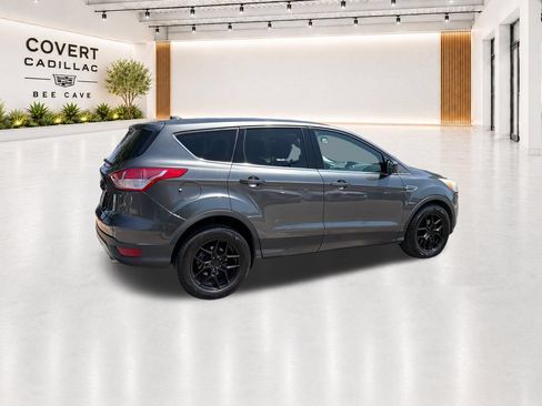 Used 2015 Ford Escape SE FWD image 12