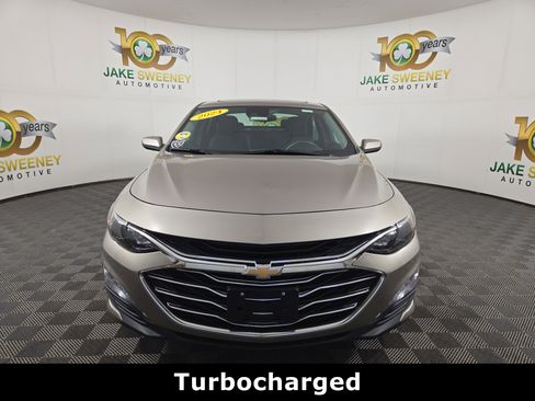 Used 2024 Chevrolet Malibu LT image 2