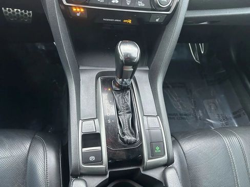 Used 2018 Honda Civic Sport Touring image 23