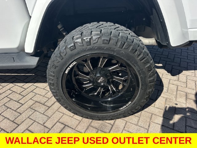 Used 2021 Jeep Gladiator Overland AWD/4WD image 11