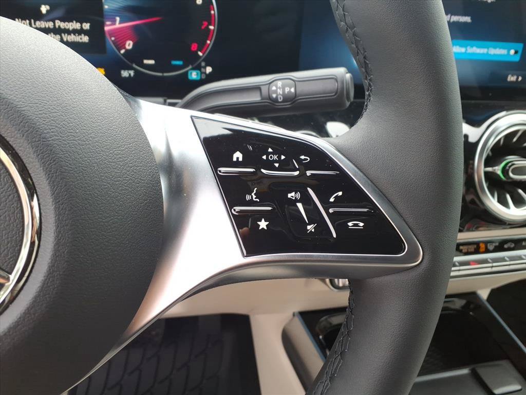 Used 2026 Mercedes-Benz GLA 250 4MATIC image 14