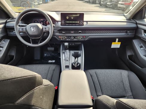 New 2025 Honda Accord SE image 7