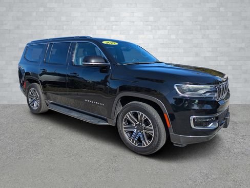 Used 2022 Jeep Wagoneer Series III w/ Flexible Seating Group image 1