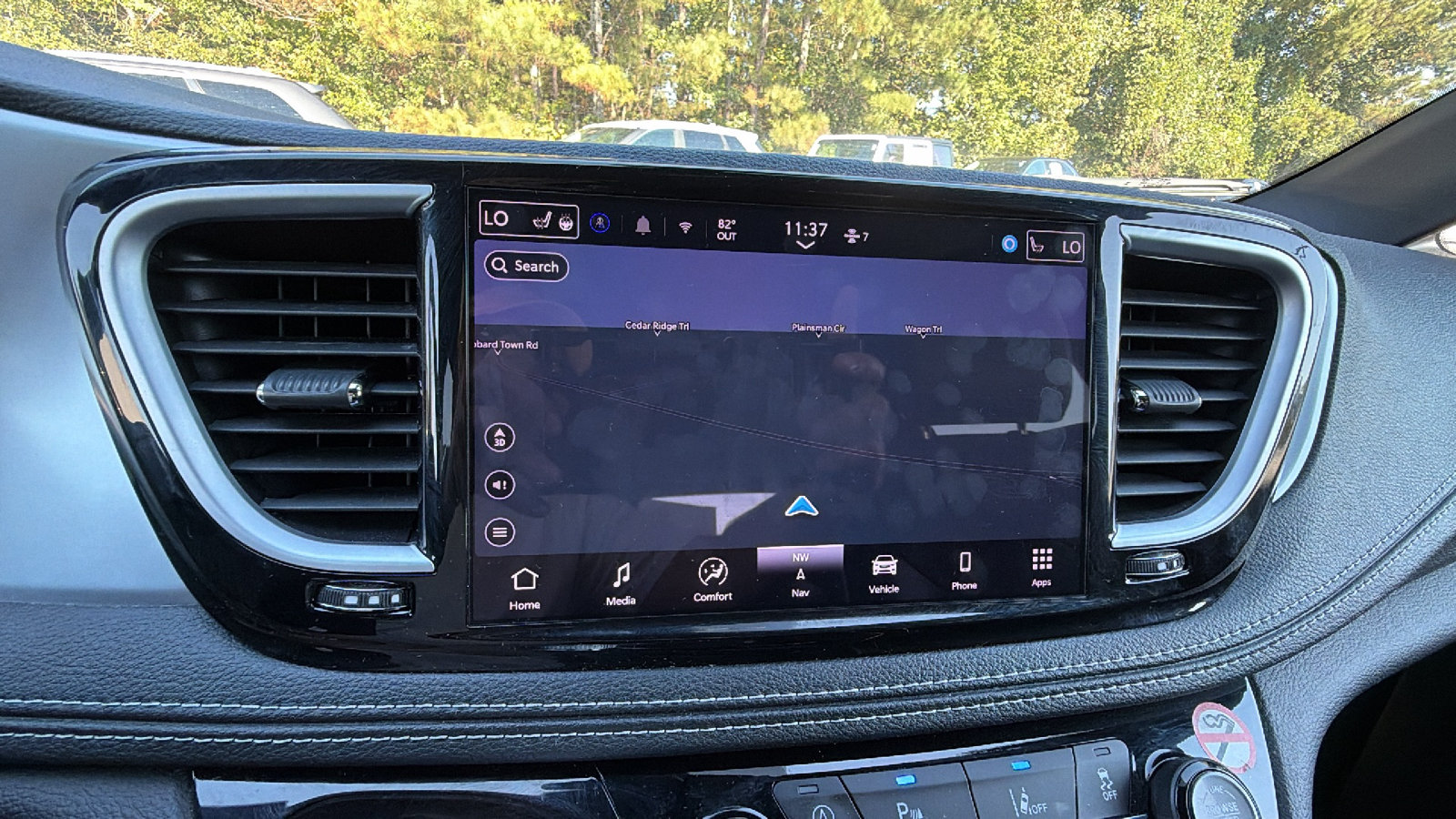 Used 2025 Chrysler Pacifica Limited FWD image 34
