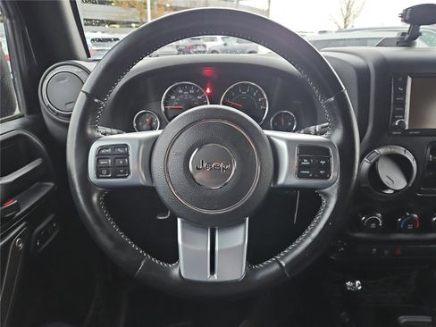 Used 2016 Jeep Wrangler Unlimited Sport image 16