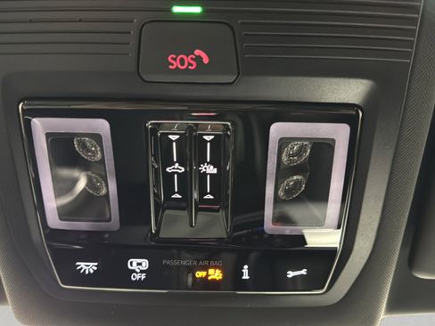 New 2026 Volkswagen Tiguan SE R-Line image 24