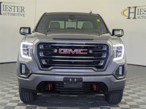 Used 2022 GMC Sierra 1500 AT4 w/ AT4 Premium Package image 3