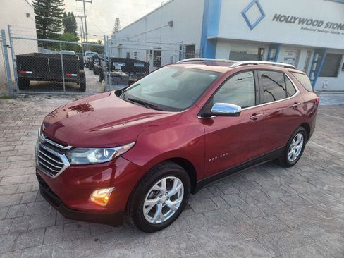Used 2018 Chevrolet Equinox Premier AWD/4WD image 2