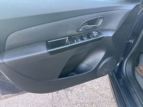 Used 2014 Chevrolet Cruze LT image 17