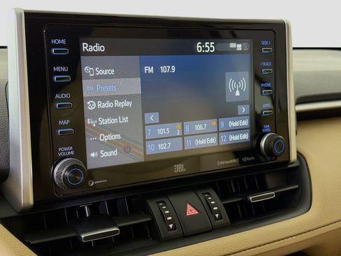 Used 2021 Toyota RAV4 Limited image 17