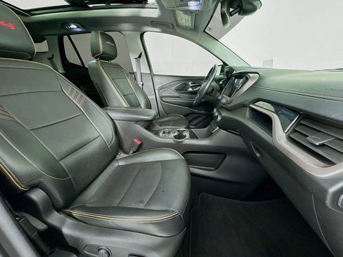Used 2022 GMC Terrain AT4 w/ Infotainment Package II image 40