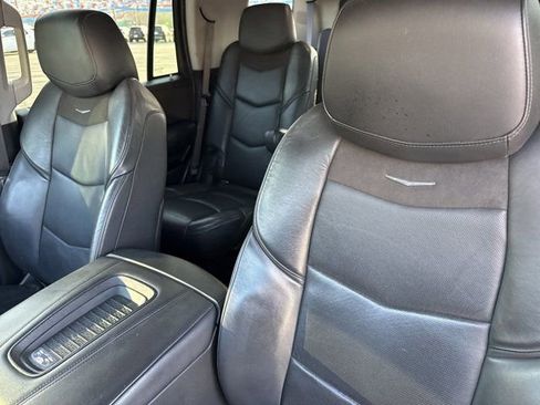 Certified 2019 Cadillac Escalade Premium Luxury RWD image 12