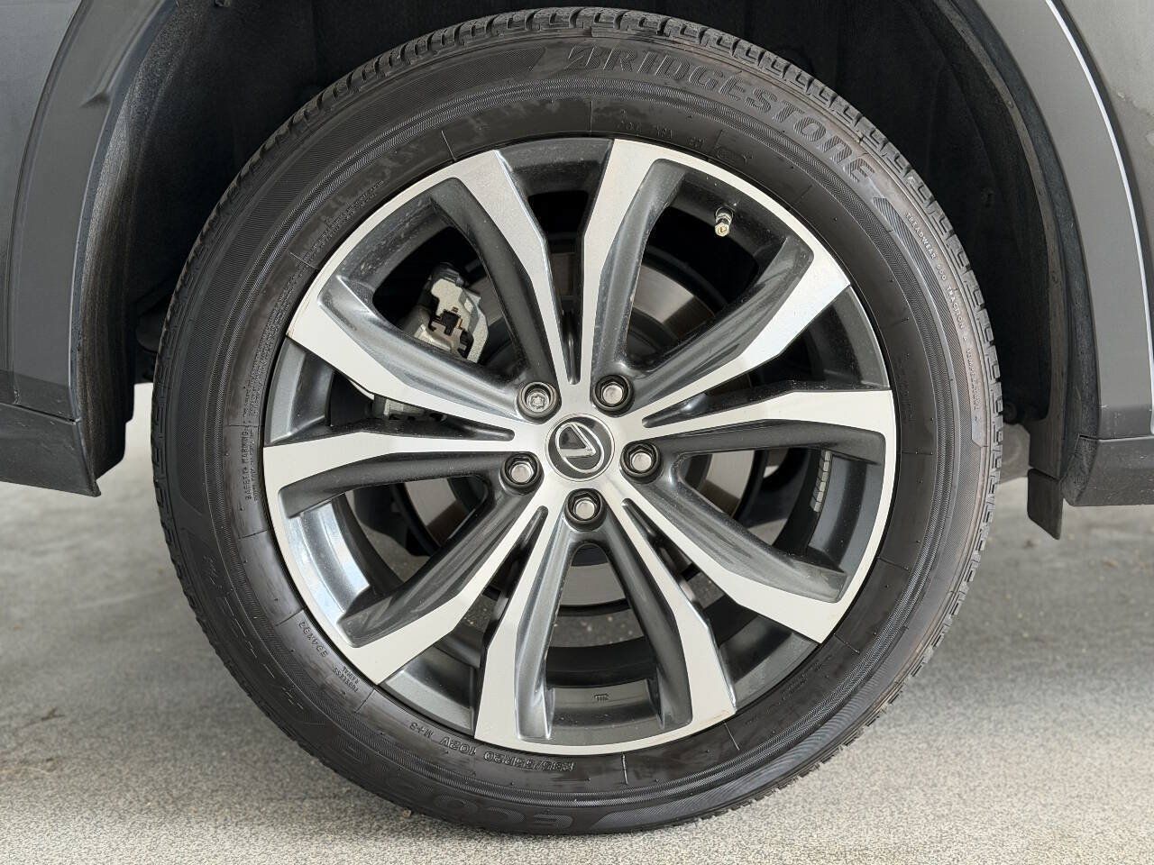 Used 2018 Lexus RX 450h AWD w/ Premium Package image 39