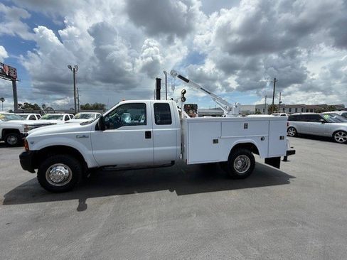 Used 2006 Ford F350 XL image 9