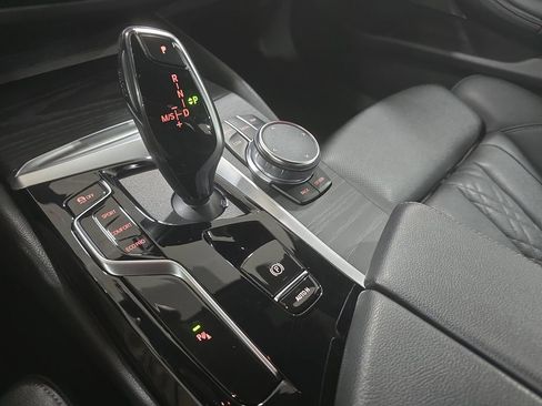Certified 2023 BMW 530i w/ Premium Package RWD image 17