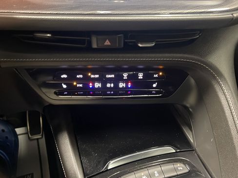 Used 2023 Buick Envision Essence w/ Sport Touring Package AWD/4WD image 10