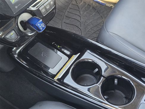 Used 2019 Toyota Prius Prime Advanced image 21