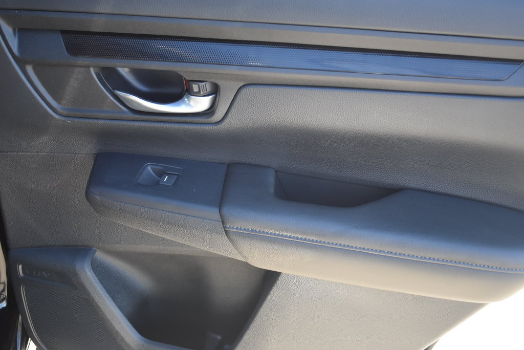 Used 2025 Honda CR-V LX image 14