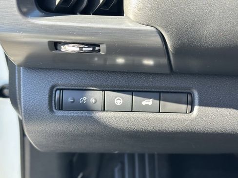 Certified 2023 Nissan Pathfinder SL w/ Lighting Package (N92) image 23