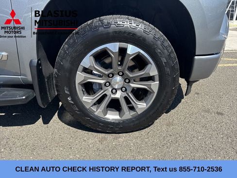 Used 2023 Chevrolet Silverado 1500 High Country w/ LPO, Dark Essentials Package AWD/4WD image 3