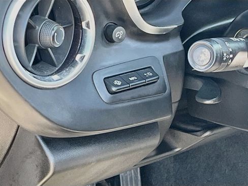 Used 2020 Chevrolet Camaro SS RWD image 10