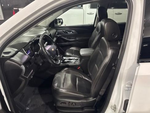Used 2021 Chevrolet Traverse Premier w/ Redline Edition AWD/4WD image 14