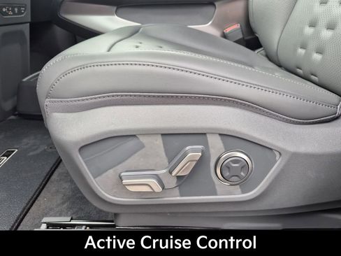 New 2026 Kia EV9 Wind image 12