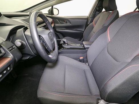 Used 2024 Toyota Prius Prime FWD image 40