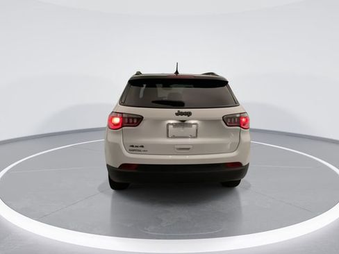 Used 2024 Jeep Compass Latitude w/ Altitude Special Edition AWD/4WD image 3