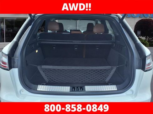 Used 2022 Lincoln Nautilus Reserve w/ Equipment Group 201A AWD/4WD image 5