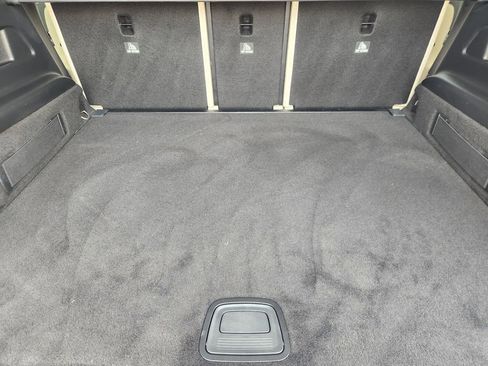 Used 2021 Mercedes-Benz GLB 250 image 33