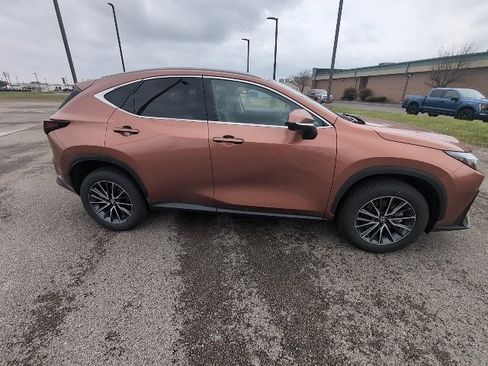 Used 2025 Lexus NX 350 AWD image 2