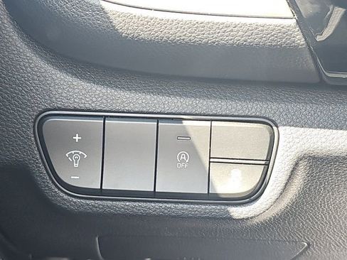 New 2026 Kia Seltos S AWD/4WD image 17