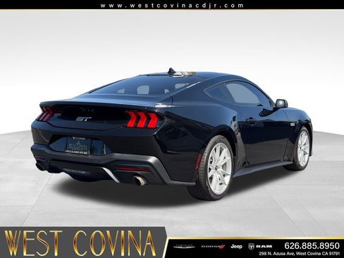 Used 2024 Ford Mustang GT Premium RWD image 5