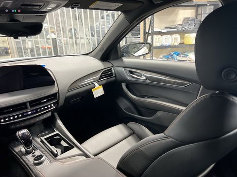 New 2026 Cadillac CT5 V w/ Technology Package image 31