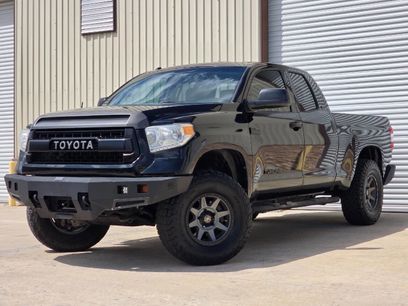 Used 2014 Toyota Tundra SR5 w/ SR5 Upgrade Package
