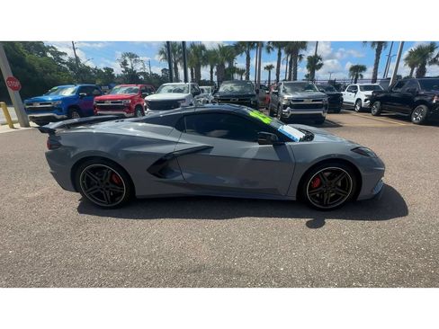 Used 2025 Chevrolet Corvette Stingray Premium Conv w/ Z51 Performance Package RWD image 9