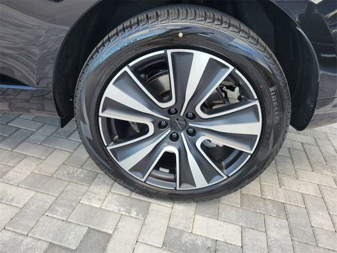 New 2026 Land Rover Range Rover Long Wheelbase SE image 14