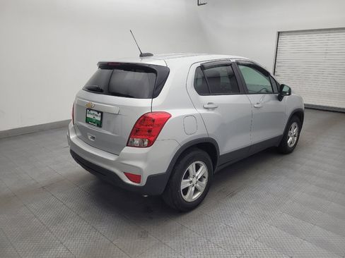 Used 2020 Chevrolet Trax LS w/ Tint and Cruise Package FWD image 9