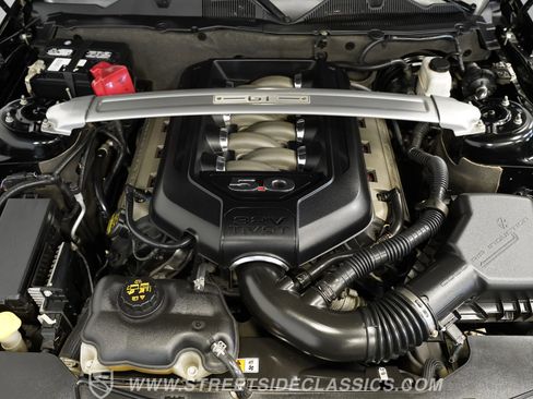 Used 2012 Ford Mustang GT Premium RWD image 40