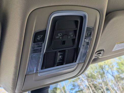 Used 2020 RAM 1500 Laramie image 20