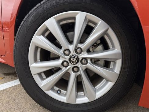 Used 2025 Toyota Corolla SE image 10