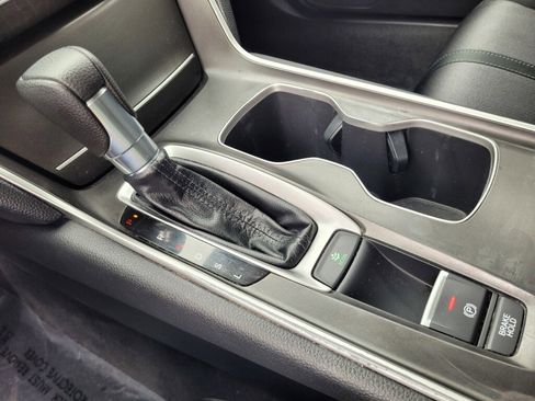 Certified 2019 Honda Accord EX image 13