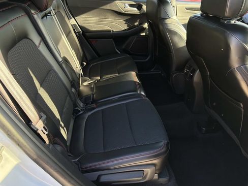 Certified 2025 Ford Escape ST-Line Select AWD/4WD image 13
