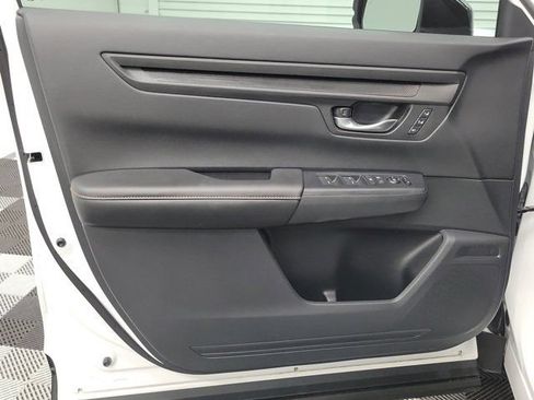 Certified 2025 Honda CR-V Sport-L image 18