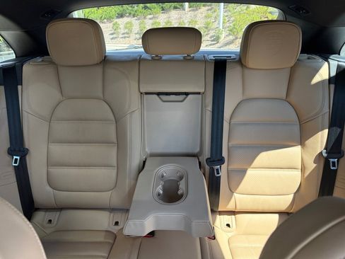 New 2026 Porsche Macan Turbo image 24