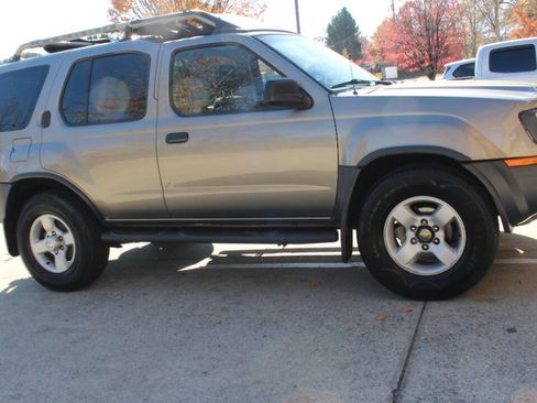 Used 2004 Nissan Xterra XE image 9