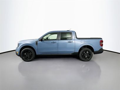 New 2025 Ford Maverick Lariat w/ Black Appearance Package