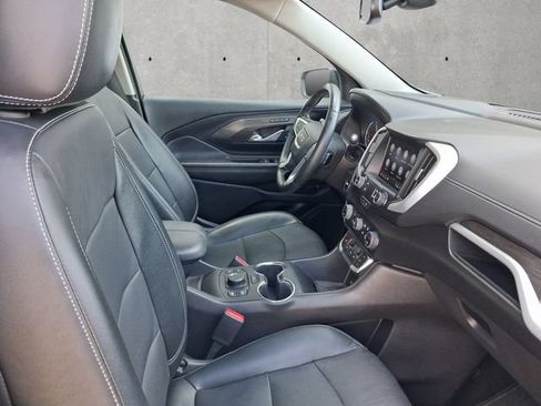 Used 2024 GMC Terrain SLT w/ Tech Package FWD image 30