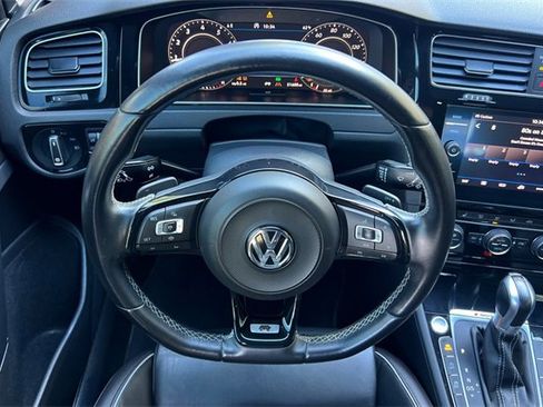 Used 2019 Volkswagen Golf R 4-Door image 16